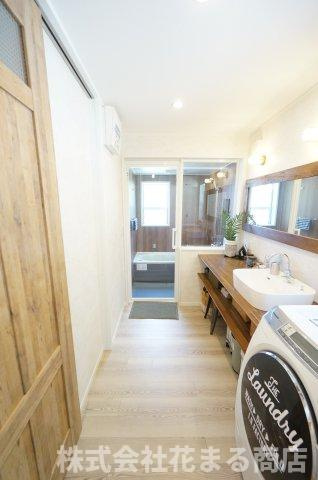殿台町［モデルハウス］未使用物件の脱衣所|＊当日ご案内可＊ご希望の物件まとめてご案内！弊社が掲載していない物件でもOK♪お気軽にご相談ください ♪お電話でのお問合わせがスムーズ♪