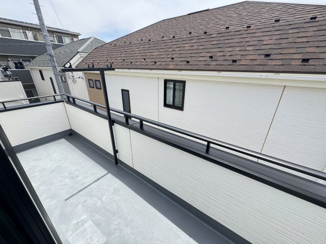 古ケ崎戸建のバルコニー