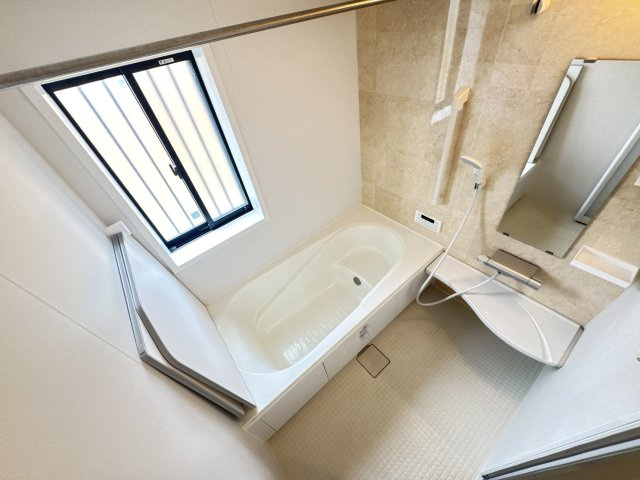 古ケ崎戸建の浴室