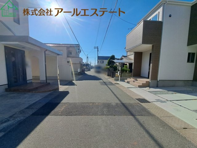 加古郡播磨町東本荘1丁目　　山陽電鉄「播磨町駅」徒歩2分の前面道路含む現地写真