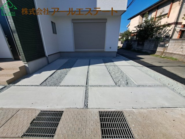 加古郡播磨町東本荘1丁目　　山陽電鉄「播磨町駅」徒歩2分の駐車場