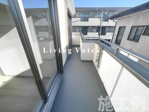 【バルコニー】 | 【仲介手数料０円】座間市ひばりが丘3丁目　新築一戸建て | 座間市ひばりが丘3丁目　新築一戸建て