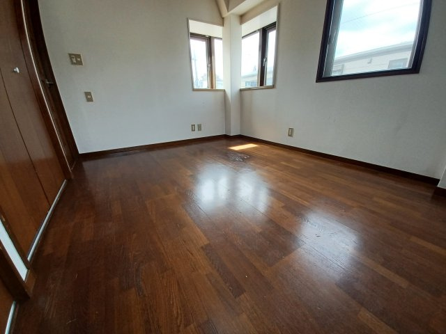 池上４丁目戸建の洋室