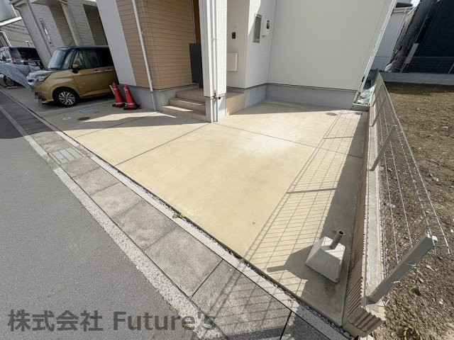 八潮市南川崎　中古戸建の駐車場|カースペース2台分確保