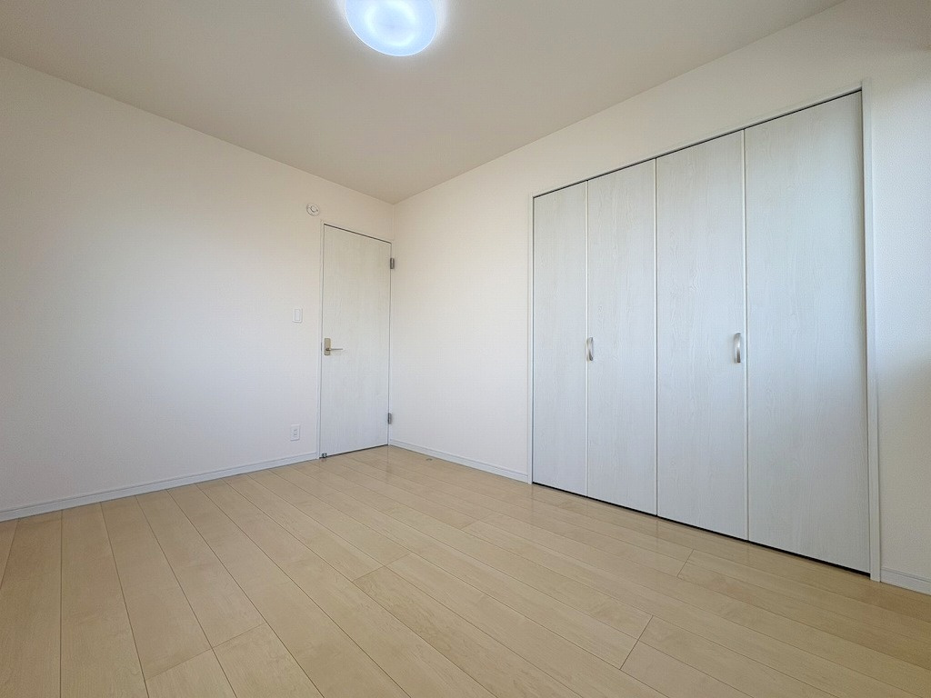 八潮市南川崎　中古戸建の洋室|クローゼット付きの洋室6帖・子供部屋としていかがでしょう