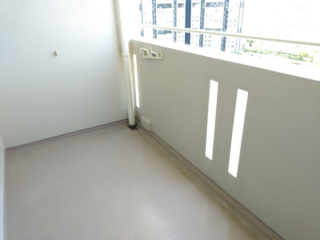 アステム芦屋B棟のバルコニー