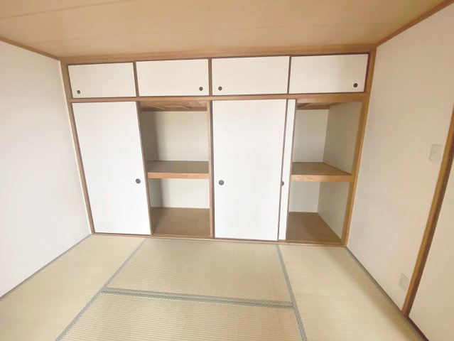 グランドゥール平井の収納