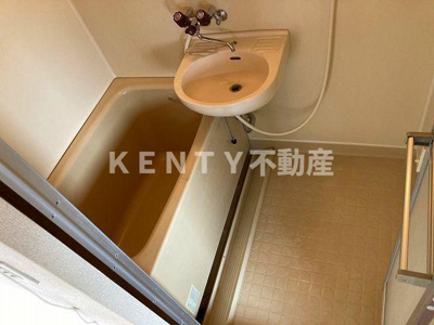 【浴室】 | 荏原ハイツ | コンパクトで使いやすいお風呂です