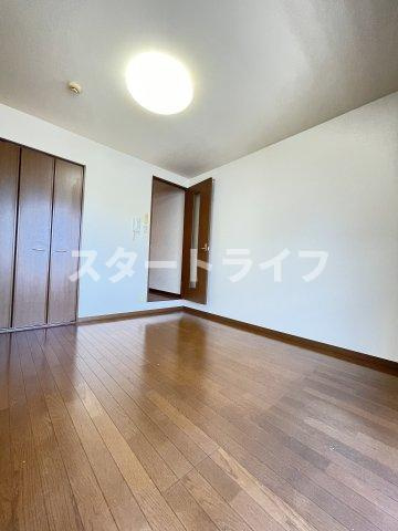 大阪市淀川区木川西２丁目の賃貸マンションの寝室