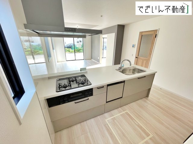 【キッチン】 | LIGARE久喜市野久喜4期　新築住宅 | ≪5号棟≫
現地(2026年7月撮影)