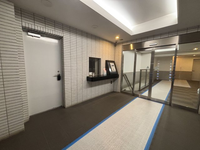 フィース蔵前のエントランス