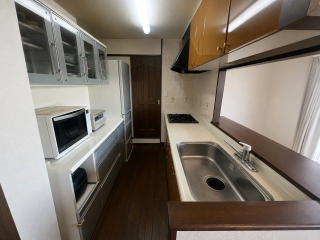 ライオンズマンション武道館前のキッチン|※画像加工による家具消しを行っております。実際の室内と一部異なる可能性があります。