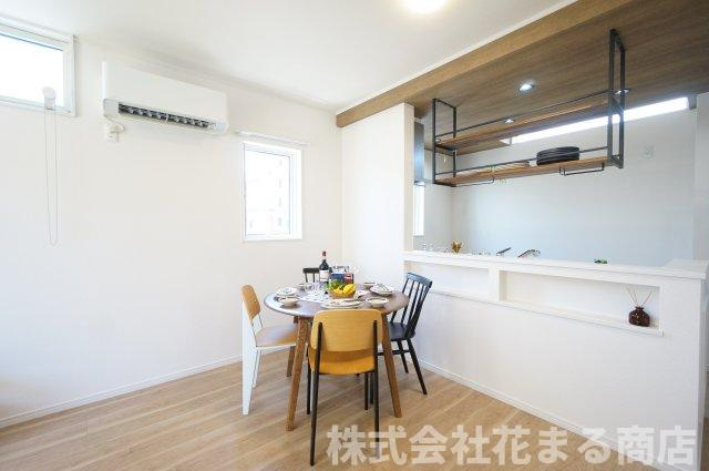中古　千葉市若葉区若松町の居間・リビング|＊当日ご案内可＊ご希望の物件まとめてご案内！弊社が掲載していない物件でもOK♪お気軽にご相談ください ♪お電話でのお問合わせがスムーズ♪