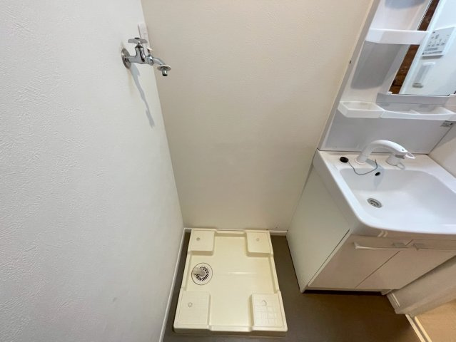 リビングライフ長瀬の独立洗面台