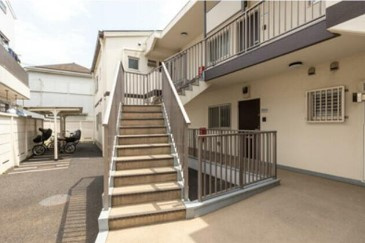 【外観】 | オルムコート阿佐ヶ谷 | 鉄筋コンクリート造のがっちりとした建物。