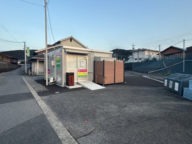 益田市横田町　元薬局　使用用途は様々！の前面道路含む現地写真