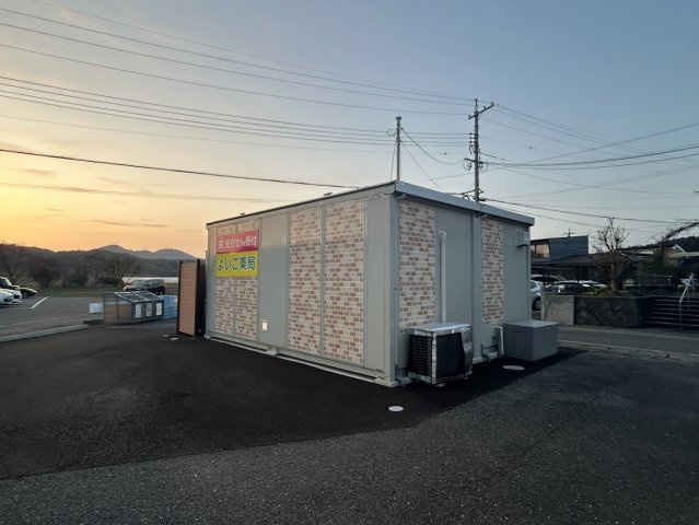 益田市横田町　元薬局　使用用途は様々！の前面道路含む現地写真