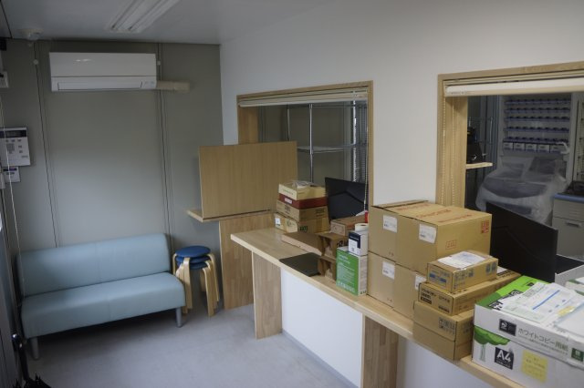 益田市横田町　元薬局　使用用途は様々！の内装