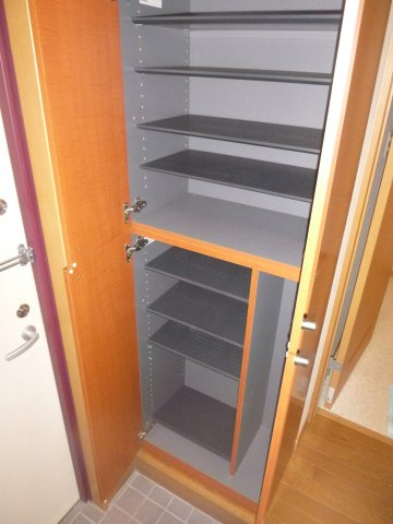 ミラベルⅡの玄関