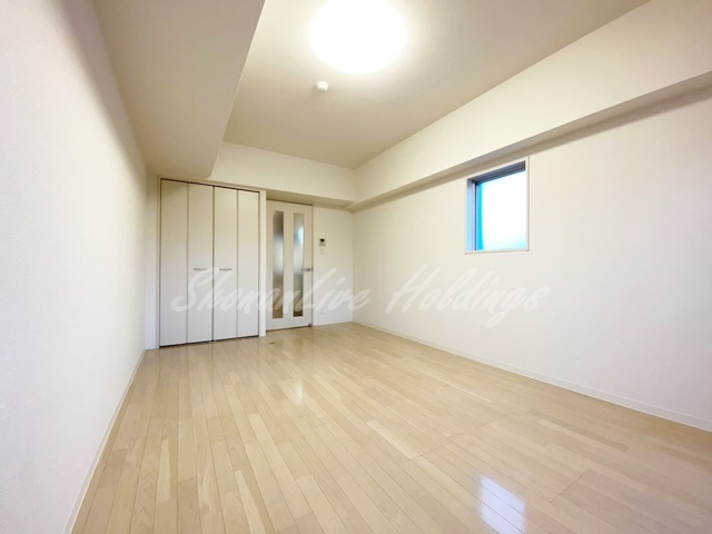 シェリール・ラヴィの寝室|落ち着いて過ごせるお部屋です♪