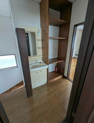 福島市 方木田字高屋（福島駅） 2階建 ５ＬＤＫの独立洗面台