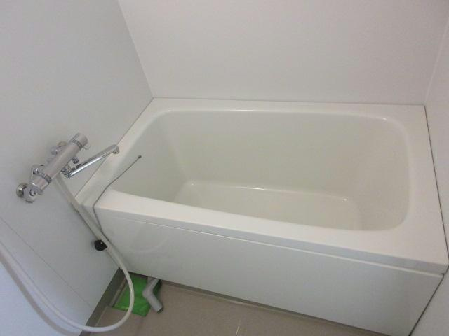 ホワイトパレスの浴室