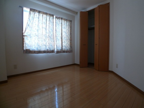 カルム厚生町の寝室