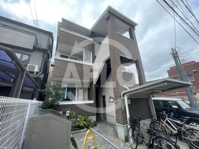 シェリールヒラノ