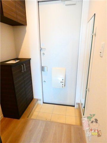 ＰＲＯＮＵＢＥ関　Ｂの玄関