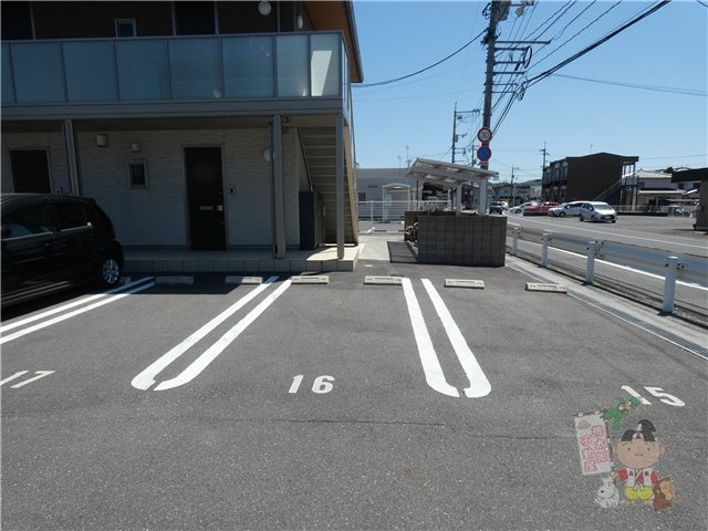 ＰＲＯＮＵＢＥ関　Ｂの駐車場