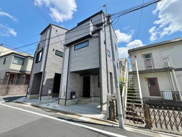 豊島区長崎6丁目の駐車場|ビルトインガレージ付