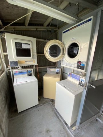 メゾンフジヨシのその他共用部分|洗濯機置場