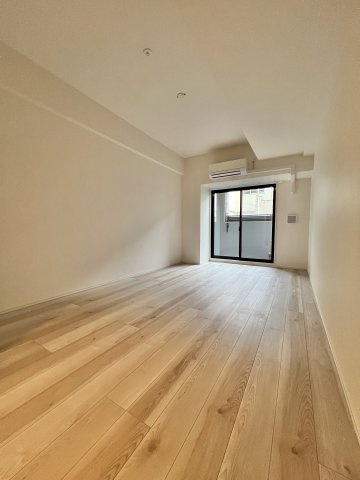 CREST TAPP金山の居間・リビング|こちらのリビングで趣味の時間をお楽しみください