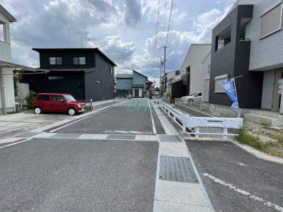 【前面道路含む現地写真】 | 草津市下笠町ニュータウン２期２号地