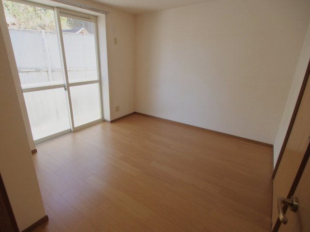 フォレストサイドⅡ番館の寝室
