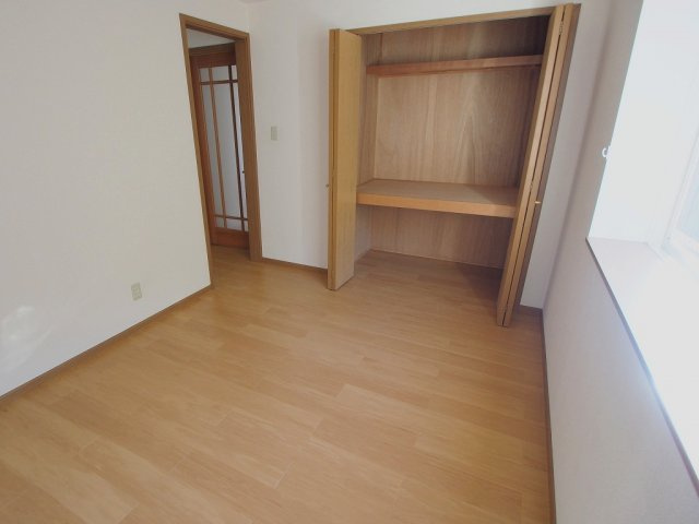フォレストサイドⅡ番館の収納