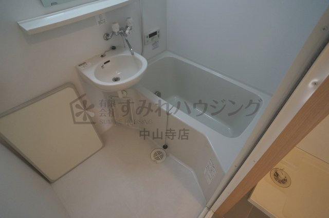 宝旭ハイツの浴室