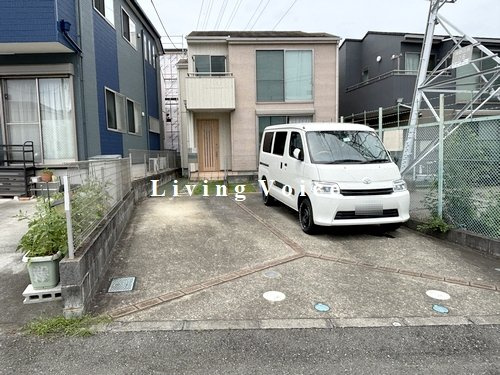 【仲介手数料０円】相模原市中央区淵野辺本町1丁目　中古一戸建ての駐車場|相模原市中央区淵野辺本町1丁目　中古一戸建て