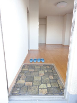 【玄関】 | コーポカミカワ