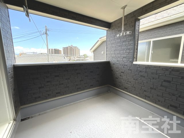 【バルコニー】