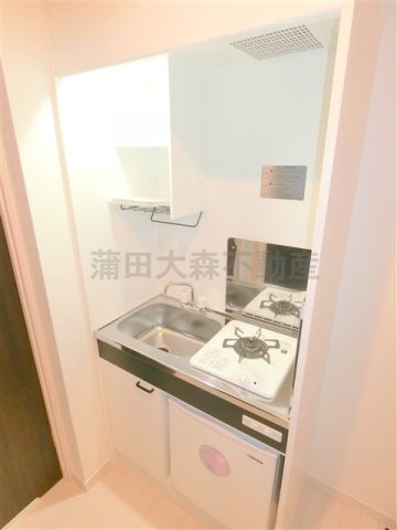 リブ蒲田のキッチン|ミニ冷蔵庫付ガスキッチン