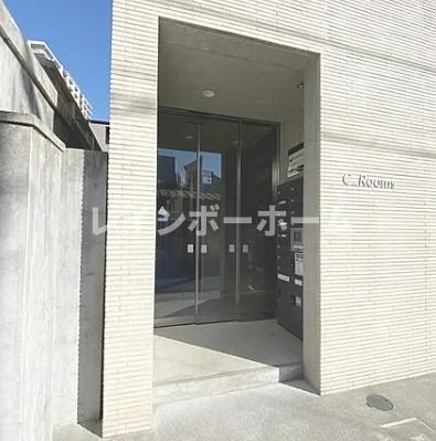 C_Roomsのエントランス