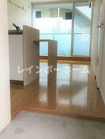 C_Roomsの玄関