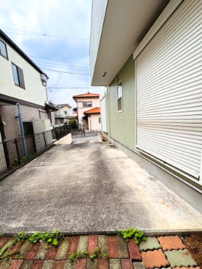 あきる野市草花　4LDK中古戸建♪|駐車場1台分付きで、お車をお持ちの方にも安心の住まいです♪
