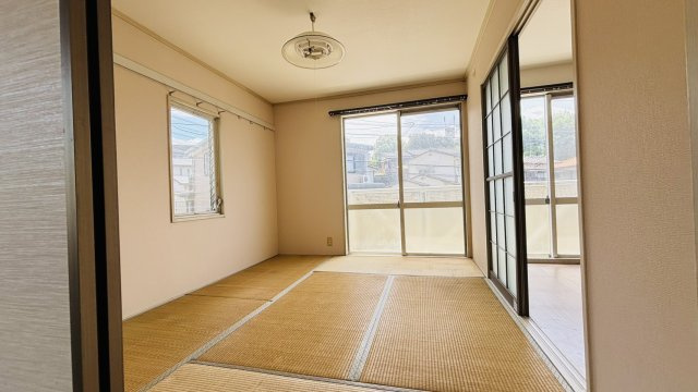 ハイデンス般若寺のロビー