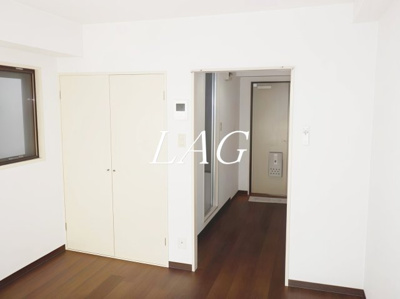 【居間・リビング】 | シティーコート南青山 | 洋室のお部屋です。