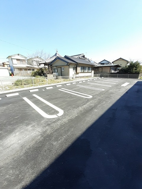 イリアンソスの駐車場|駐車場