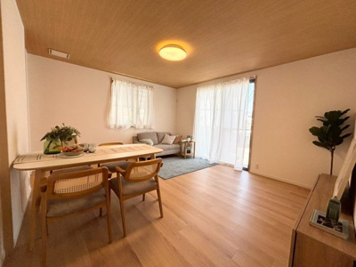 【居間・リビング】 | 高槻市野田４丁目　中古戸建