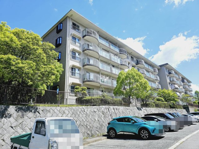 名谷25団地102号棟