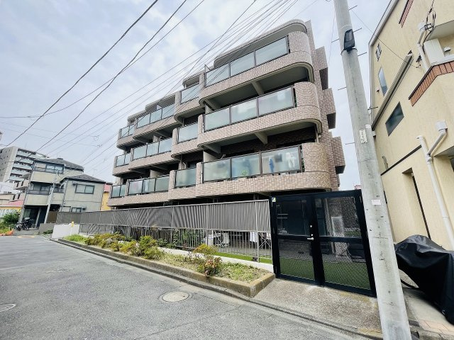 日神パレステージ志茂の外観